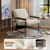 Poltrona de sofá individual para varanda ou sala de estar, criando uma atmosfera de luxo leve e relaxante; um sofá preguiçoso de designer que pode ser usado para relaxar ou dormir