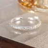 Anillo Brillante para Mujer con Diseño Mate, Estilo Minimalista de Alta Gama, Anillo Abierto Versátil y Ajustable para el Dedo Índice