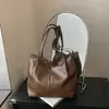 Bolsa Tote Simple 2026 Piel Encerada al Aceite Bolso Retro para Mujer Tendencia Gran Capacidad Moda para Viajar Otoño Hombro Único Nuevo Estilo