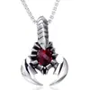 Colgante de Acero Inoxidable Rey Escorpión Rubí para Hombre Dominante Exagerado Alternativo Cadena de Acero de Titanio Regalo para Novio