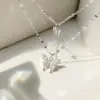 Nuevo Estilo Cadena para Clavícula con Colgante de Mariposa de Doble Capa y Diamantes Brillantes para Mujer, Collar Versátil de Lujo Ligero de Nicho con Diseño Moderno Cadena para Clavícula
