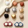 Hebilla magnética antideslizante multifuncional en forma de corazón, mini sujetador de cuello de camisa invisible sin costuras creativo, hebilla en forma de corazón