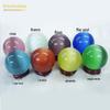 A bola da opala ornamenta a bola de cristal vermelha, amarela, azul, verde, roxa e branca do jade colorido da aptidão da bola de cristal