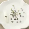Acessórios para Unhas Mini Starburst de Liga, Flor Oca Simples e Versátil, Coração Dourado, Decorações de Unha Usáveis