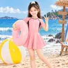 Traje de baño para niña para Vacaciones Aguas Termales Fiesta en la Piscina Bloque de Color Patchwork Manga Corta Dos Piezas Estilo Falda para Niños Medianos y Grandes