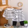 Estilo Coreano Nova Moda para Bebê Roupas Primavera e Outono Listrado Redondo Inglês Conjunto de Duas Peças Tendência Terno de Manga Longa para Menino