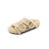 Chinelos peludos de sola grossa femininos, novo modelo de verão 2026, para usar ao ar livre, pelúcia de lã de cordeiro, chinelos peludos estilo Birkenstock com fivela de uma tira