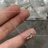 Collar con hebilla de herradura, Cadena retorcida Fred mini V-oro totalmente pavonada en diamantes, Pulsera de oro rosa 18K de precisión CNC para niñas