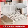 Cama de hierro duradera y sencilla, cama matrimonial. Cama de hierro para una persona. Cama con estructura de hierro para alquiler en casa, popular en línea
