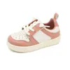 Zapatos Deportivos Infantiles Primavera 2023 Suela Suave Estilo Coreano Zapatos Blancos Zapatos para Bebé de Guardería para Interiores Dropshipping 1635