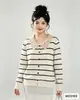 Cardigã de tricô listrado com crochê vazado estilo coreano popular de manga longa para outono, com gola virada, top de modelagem solta para mulheres