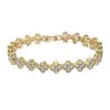 Pulseira Cruzada Europeia e Americana de Zircônia com Pedras Pretas em Forma de Trevo de Quatro Folhas Tendência de Moda de Alto Padrão Joias de Mão Acessórios de Design Exquisito