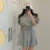 Tallas Actualizadas Chic Coreano Nicho Top de Cuello Redondo con Manga Abullonada + Conjunto de Falda Corta Plisada Casual Ropa para Mujer
