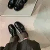 Versão em Couro de Vaca, Couro de Cavalo Texturizado, Fivela Dupla, Bico Redondo, Salto Bloco, Aumenta a Altura, Versátil, Estilo Britânico, Sapatos de Couro, Mocassins Femininos para Outono e Inverno