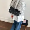 Moda de Primavera Bolsita Pequeña para Mujer 2026 Nuevo Estilo Bolso Almohada Simple con Tachuelas de Estrella Bolso de Hombro Cruzado Simple