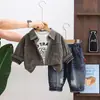 Conjunto de Ropa de Otoño para Niños 2026 Nuevo Elegante para Bebés y Niños Conjunto Casual de Pana de Manga Larga de Tres Piezas Moderno
