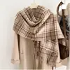 Bufanda de Cuadros Estilo Coreano Nueva para Mujer, Borla de Cachemira Sintética, Chal de Moda y Versátil, Bufanda Gruesa y Cálida de Invierno para Pareja