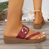 Chanclas de Moda de Verano Tallas Grandes Estilo Nuevo Transfronterizas para Mujer con Hebilla Metálica y Tacón de Cuña Chanclas para Mujer