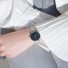 Nuevo Modelo 2026 Kezzi Reloj Minimalista de Nicho Estilo Francés para Mujeres y Parejas, Reloj Impermeable con Correa de Malla, Par al por Mayor