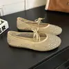 Versão em Couro Macio~Modelo Feminino 2026 Sapatos de Salto Único Estilo Francês com Strass e Aumento Oculto de Altura, Design em Renda Vazada, Adequado para Combinar com Saias, Sapatos Mary Jane Ballet