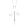 Exquisito Diseño Collar Deslizante con Lazo para Mujer, Lujo Accesible, Gama Alta, Moderno, Cadena para Suéter Simple y Versátil