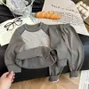 Conjunto de ropa de otoño para niños, que incluye ropa interior térmica engrosada, pijama de lana y seda para niños y ropa de estar sin costuras para niñas.