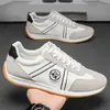 Populares zapatos de hombre de una pieza para dropshipping Hongdao verano transpirables casuales slip-on zapatillas deportivas para hombre