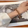 Pulsera para Mujer Diseño Nicho Ins Lujo Accesible de Alta Gama Estilo Cool Retro Acético Patrón Ámbar Pulsera Acrílica