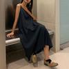 Vestido de Suspensório Estilo Hong Kong Verão Design Estilo Hepburn Francês Vestidinho Preto com Bolso de Aba Calças Minissaia Plissada Estilo Sal