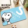 Novo tapete de banheiro de terra de diatomáceas do Snoopy, design de desenho animado, absorvente, antiderrapante e durável para uso em frente ao vaso sanitário, resistente à sujeira e ao desgaste