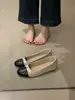 Sapatos Mary Jane femininos com aumento interno de altura, sapatos de salto baixo de corte raso, mocassins de balé femininos novo modelo 2026, sapatos de vovó versáteis