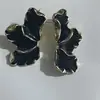 Pendientes de Hoja de Arce y Flor con Borla de Diseño Europeo y Americano Versátiles Colores Vivos Esmalte de Pétalos Pendientes de Lujo Ligero para Mujer