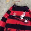 Al por mayor transfronterizo europeo y americano Camiseta de manga larga de otoño Patrón de bloques de color a rayas rojas y negras Estilo callejero Patrón estampado Top para hombre