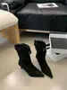Botines puntiagudos con hebilla para mujer, estilo nuevo Otoño/Invierno 2025, tacón de aguja elegante, botas ajustadas de gamuza hasta la pantorrilla para mujer