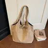 2026 Nova Moda Estilo Preguiçoso Retrô Bolsa de Ombro Único Dupla Face Estilo Coreano Grande Capacidade Cor Sólida Bolsa de Mão com Temperamento