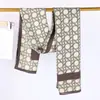 2025 Nuevo Bufanda de Algodón y Lino con Bloques de Color Sencillos Letra Om Estilo Coreano de Moda para Viaje Protector Solar de Gasa