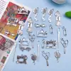 Mezcla 27 Herramientas de Costura de Plata Antigua Alfiler Tijeras Cinta Métrica Colgante de Aleación Pulsera Collar Colgante Accesorios de Joyería