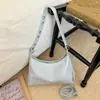 2026 Nuevo Bolso de Hombro Exquisito de Alto Valor Estilo Coreano de Nicho para Mujer, Bolso Cruzado de Moda Versátil con un Toque de Lujo, Bolso de Axila
