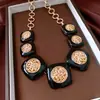 Set de Aretes y Collar Cuadrados con Goteo de Aceite Vintage, Cadena de Clavícula Elegante y a la Moda, Conjunto de Joyería Estilo Corte