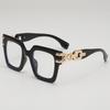 Gafas de Sol Cuadradas de Marco Grande de Marco Pequeño de Moda Combinan con Todo Estilo Ins Cadena de Sentido Avanzado Tendencia Street Shot Gafas de Sol Pequeñas para la Cara