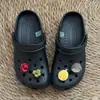 Nuevos dijes para zapatos de fruta de comida realista estilo caricatura, accesorios decorativos desmontables creativos para zuecos