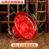 Prato de Oferenda Plástico Espesso Imitação de Vidro com Estampagem Dourada, Prato de Frutas Lótus com Pé Alto, Prato de Frutas de Oferenda Vermelho com Relevo da Fortuna, Coleção Completa de Artigos Budistas