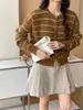 Nuevo cárdigan de punto a rayas de cuello redondo estilo coreano simple para otoño e invierno, chaqueta suéter de estilo suave y delicado para mujer
