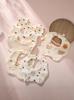 Toalha antiderrapante classe A babador de bebê de algodão gaze macia ajustável atacado produtos para bebês babadores infantis