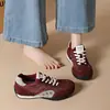 Ins versión coreana nuevos zapatos deportivos para mujer 2026 otoño estudiante deportivos casuales zapatos planos JCF6607