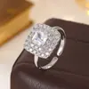 Anillo Cuadrado de Doble Halo Corte Princesa Lujo Ligero para Mujer, Bicolor Oro y Plata, Abierto y Ajustable, Anillo Cuadrado de Circonia Cúbica de Brillo Deslumbrante