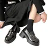 Mocassins de Salto Alto com Solado Grosso 2026 Nova Coleção Primavera e Outono Sapatos para Aumentar a Altura para Mulheres Baixas Estilo Britânico Mocassins de Couro para Calçar Sem Cadarço para Mulheres