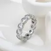 Anillos de Acero Inoxidable con Circonita de Venta Caliente Transfronteriza Japoneses y Coreanos al por Mayor, Diseño de Nicho de Lujo Ligero, Anillos de Joyería para Mujer Estilo de Nicho