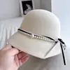 Pequeño Sombrero de Pescador con Cadena de Perlas de Color Contrastante Estilo Chanel Lazo Lana Australiana Otoño e Invierno para Mujer Sombrero Plegable Estilo Hepburn