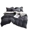 Estilo Lujo Ligero Invierno Color Sólido Leche Polar Cálido Juego de Cama de Cuatro Piezas Funda de Edredón de Franela Doble Cara Sábana Ajustable Ropa de Cama Más Juego de Polar